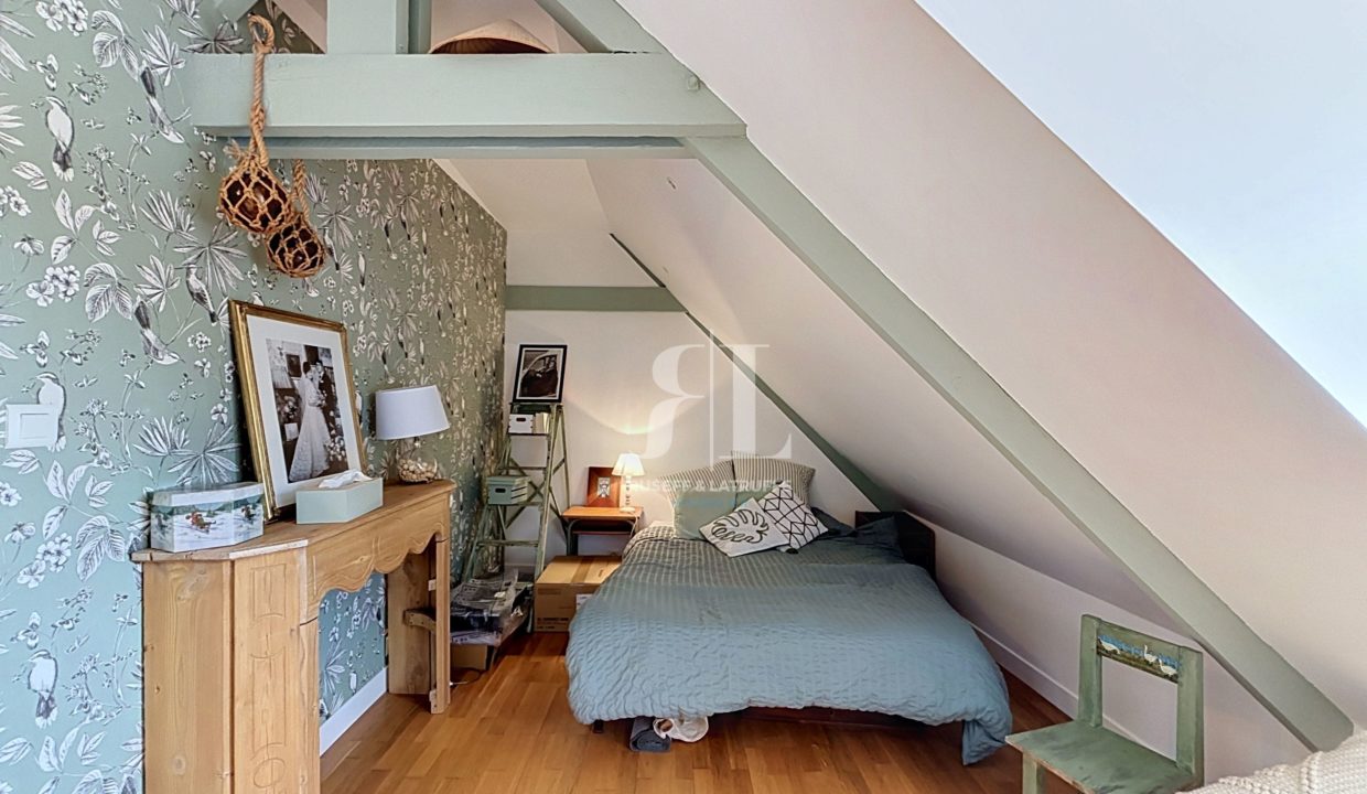 louis_00026-39175-0.jpg