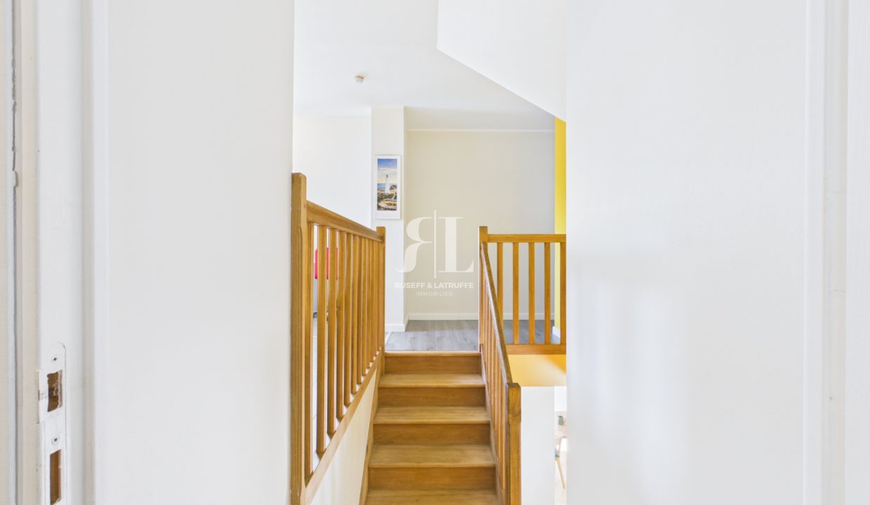 cam04348g0-pr0163-still020-39473-0.jpg